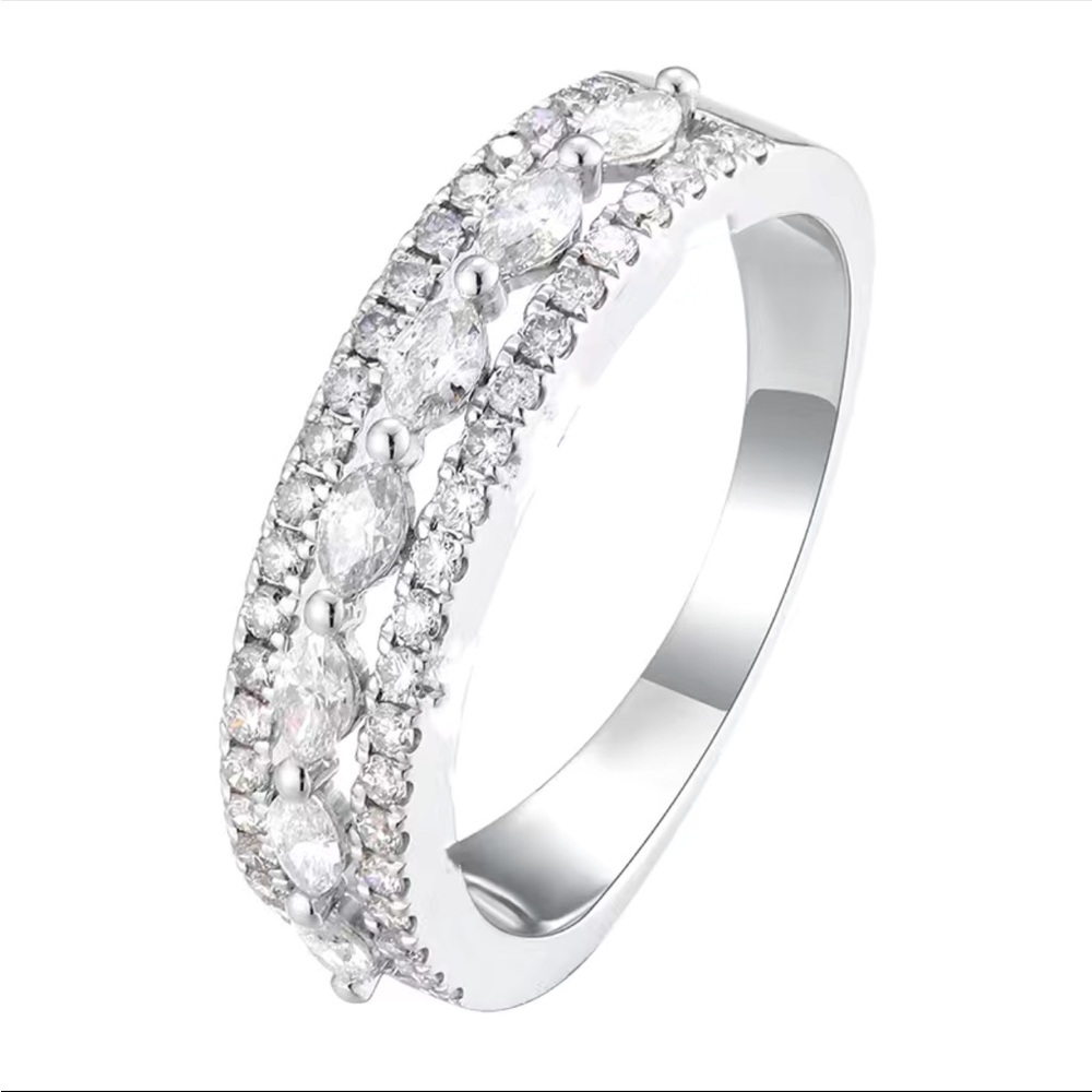 New Women’s 925 Silver Diamond Ring - Picture 6 of 8